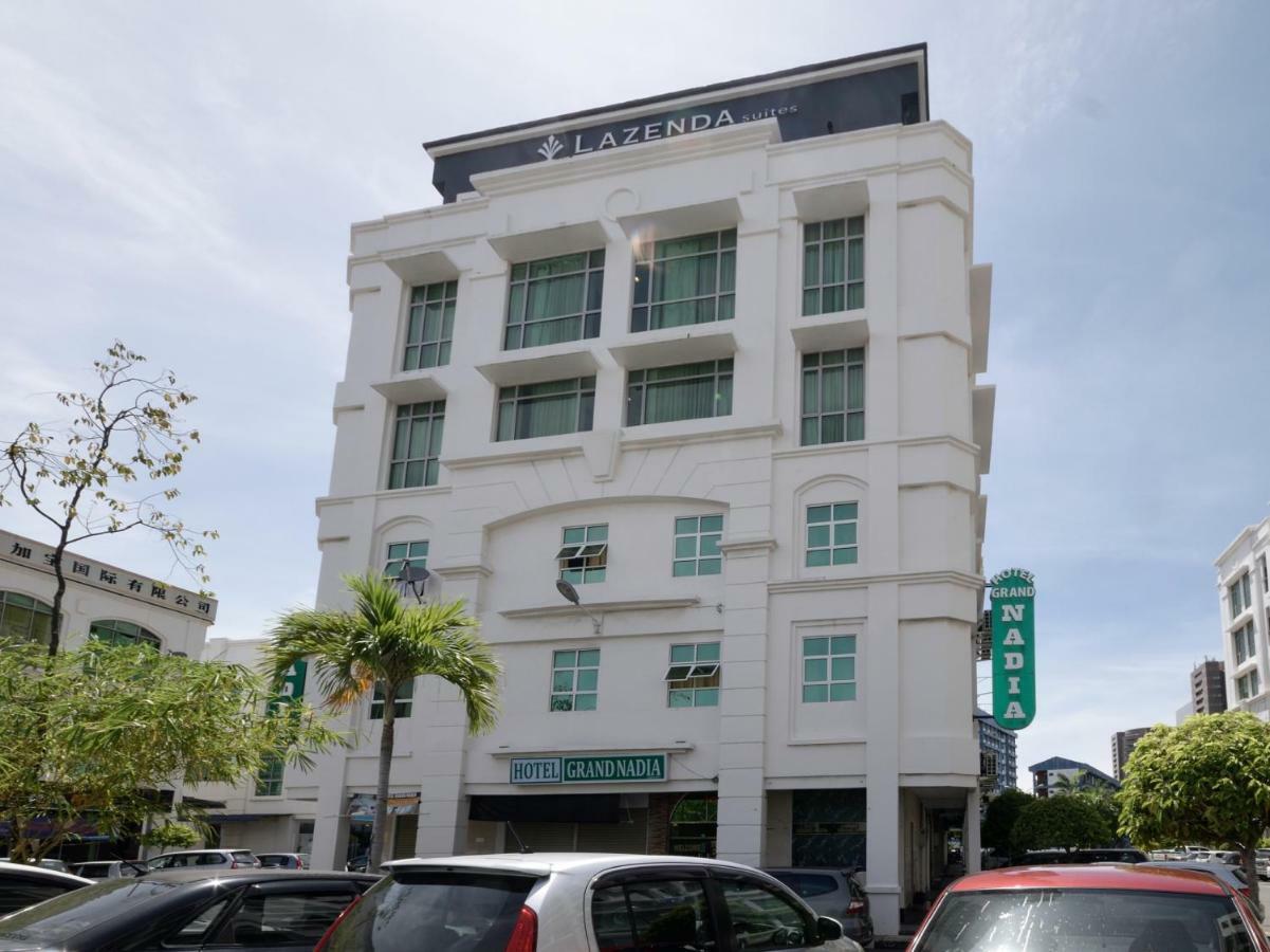 Oyo892纳迪亚大酒店 拉布安 外观 照片